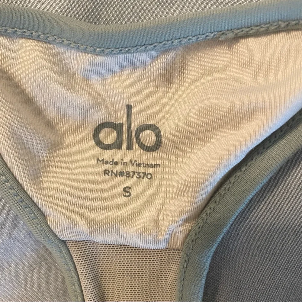 ALO Yoga Light Green sports bra - Picture 7 of 7